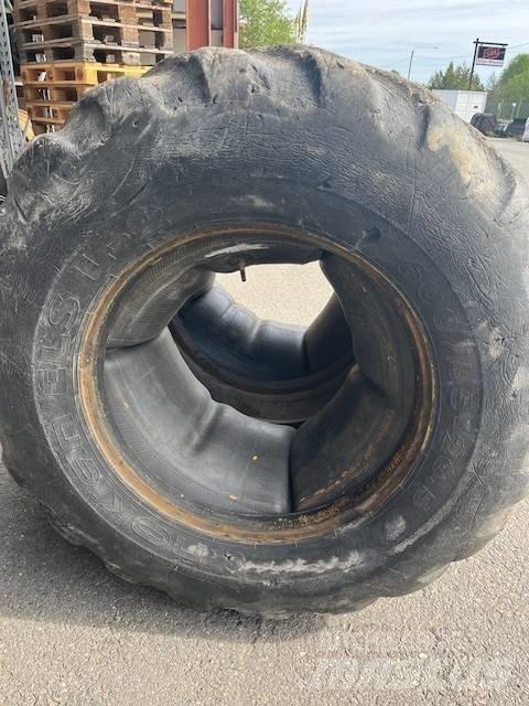 Nokian 600/55-26.5 Dekk, hjul og felger