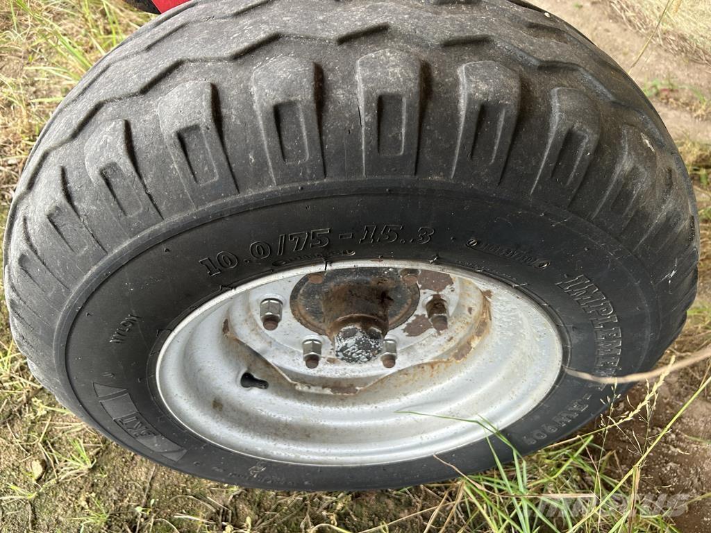 Lely LOTUS 1020 Raker og høyvendere