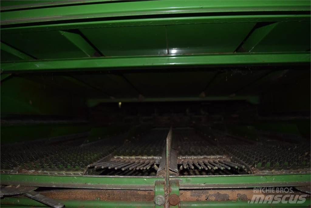 John Deere 2066 Skurtreskere