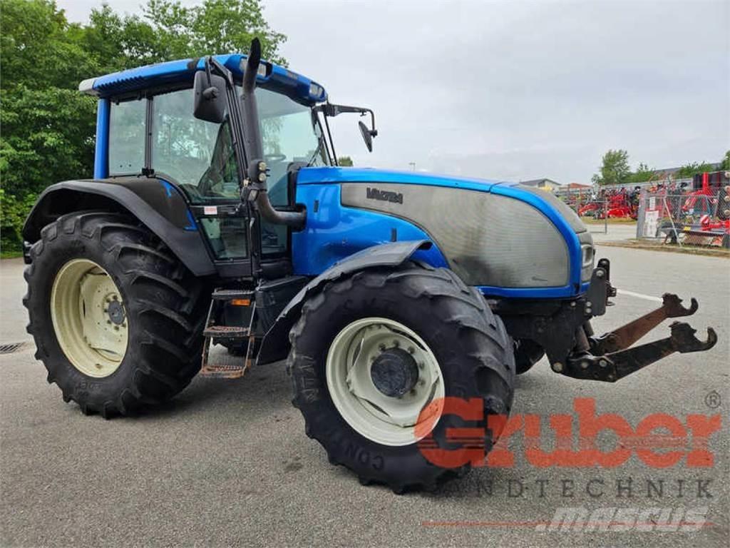 Valtra T 140 Traktorer