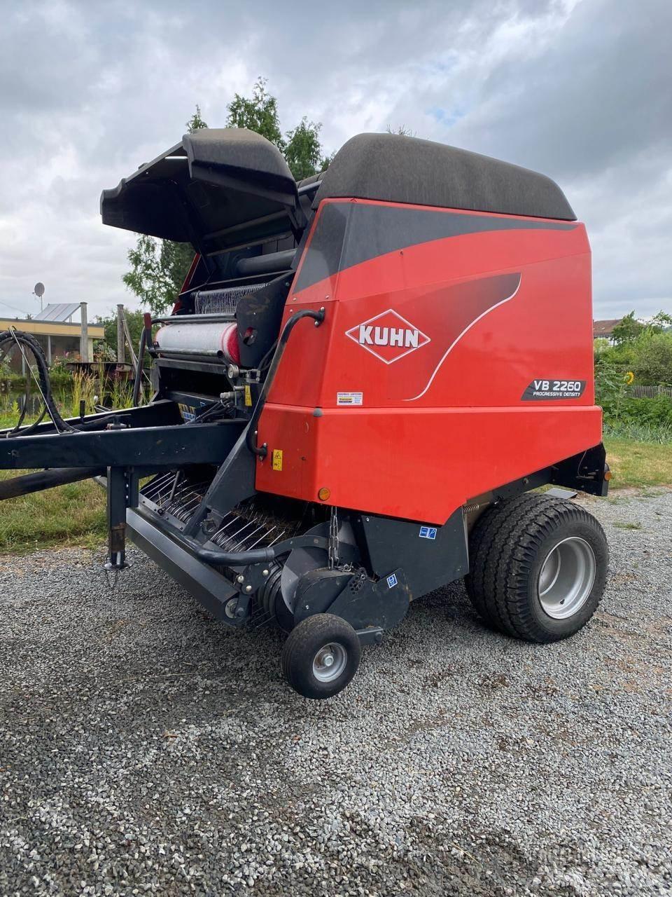 Kuhn VB 2260 Rundballepresser