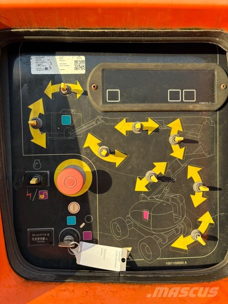 JLG 800 AJ Leddede bomlifter