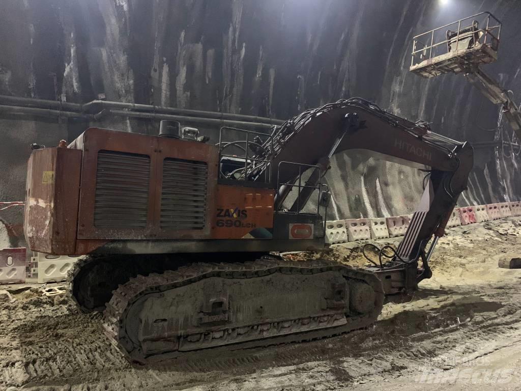 Hitachi ZX690LCH-5A Anlegg - Annet