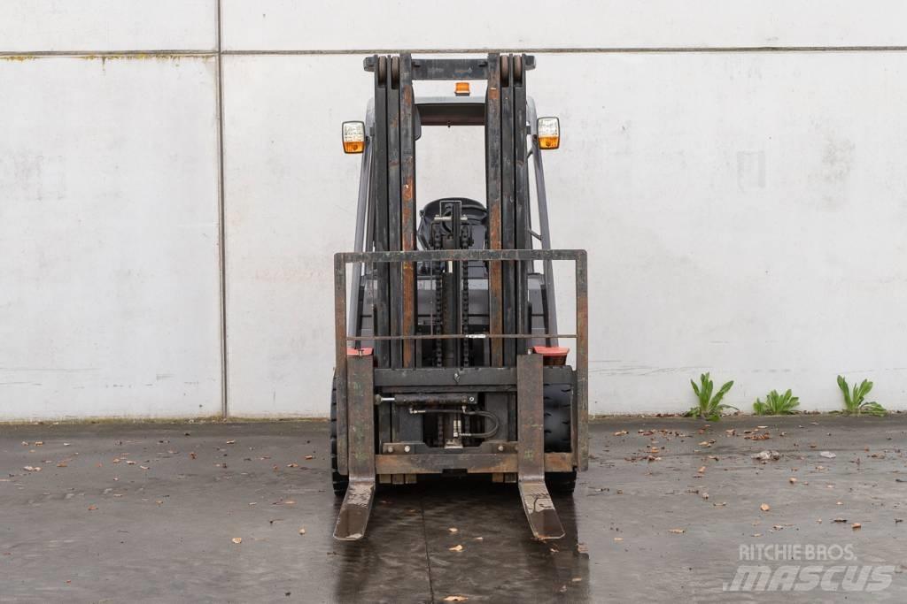 Manitou MI 30 D Diesel Trucker