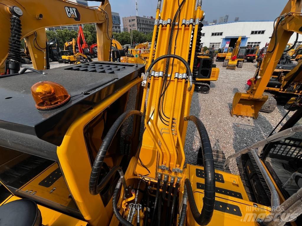 Komatsu PC 240 LC-8 Beltegraver