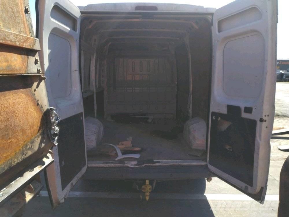 Peugeot BOXER 3 Lette lastebiler
