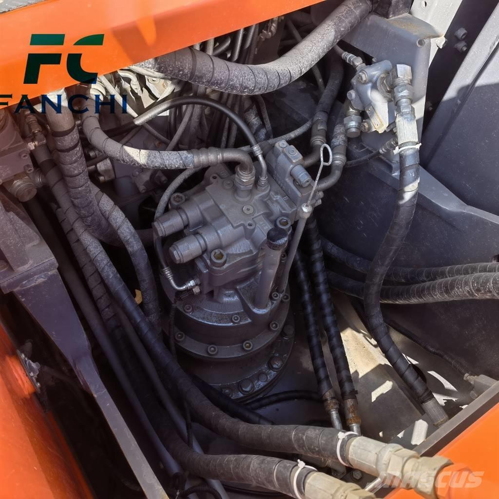 Hitachi ZX 200 Beltegraver