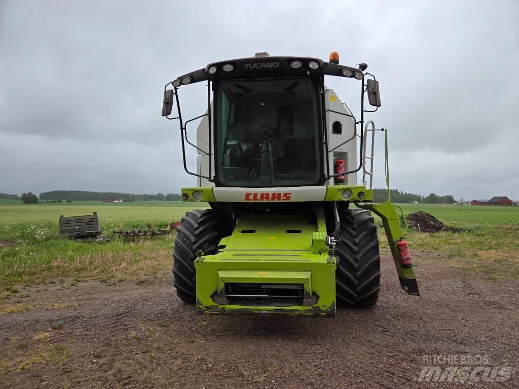 CLAAS Tucano 430 Skurtreskere
