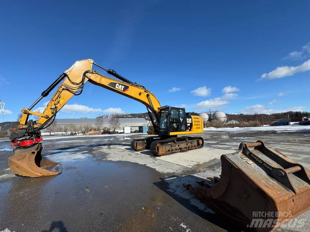 CAT 330FL Beltegraver