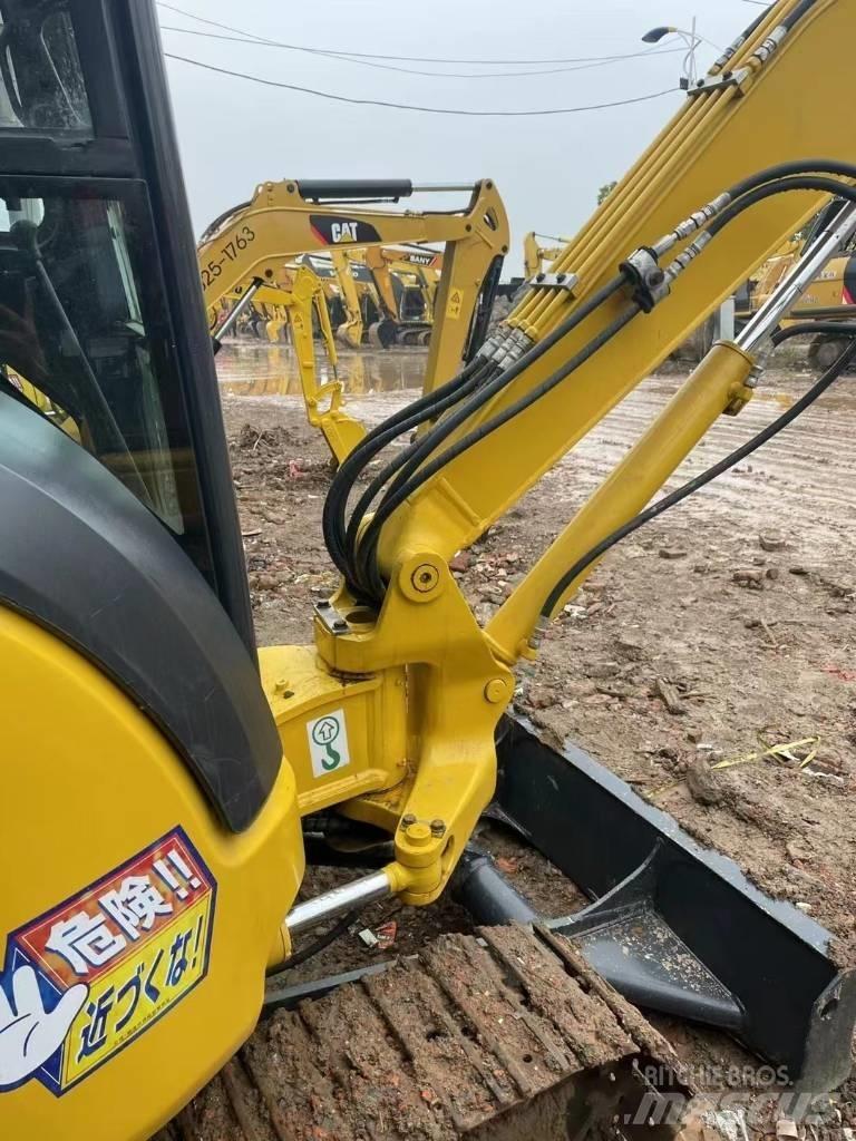 Komatsu PC 30 Minigravere <7t