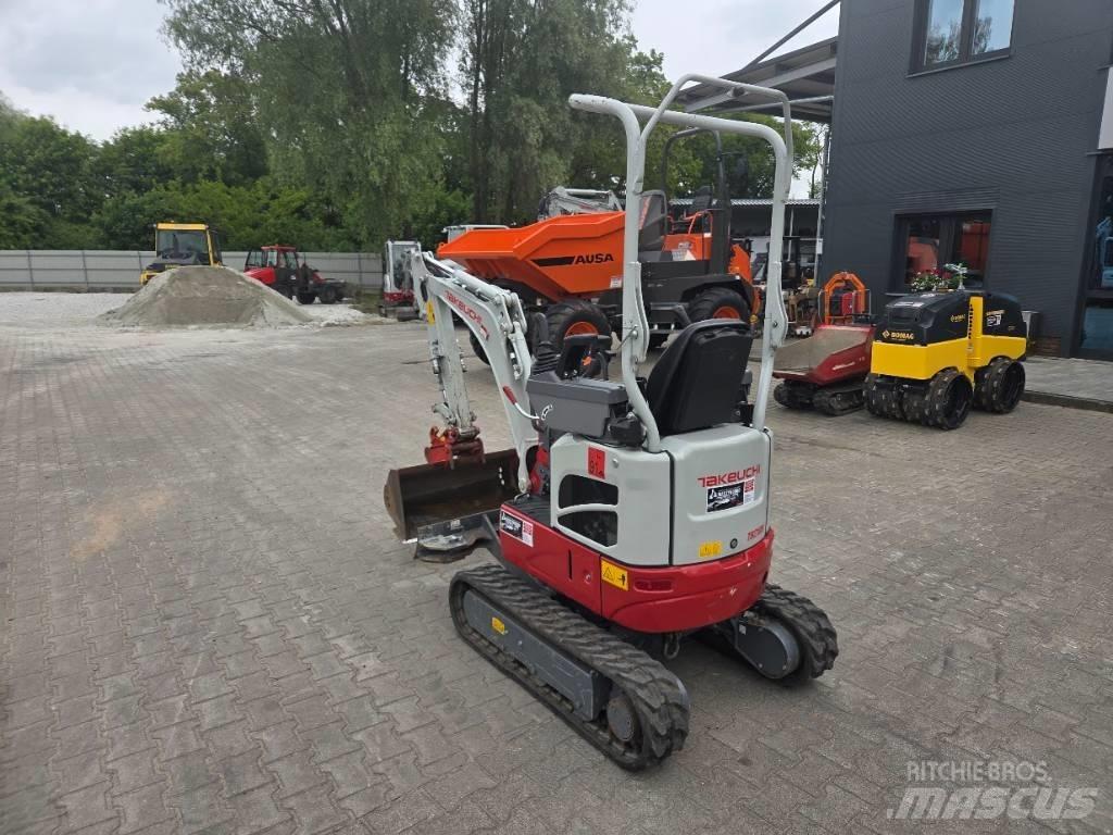 Takeuchi TB 210 R Minigravere <7t