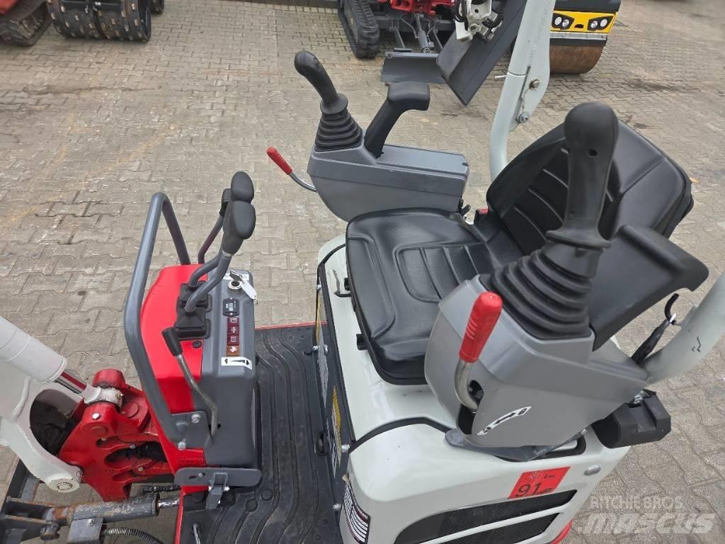 Takeuchi TB 210 R Minigravere <7t