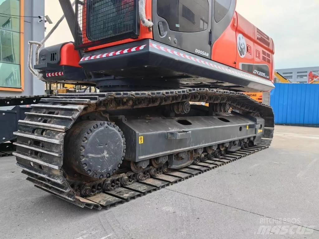 Doosan DX225LC-9C Beltegraver