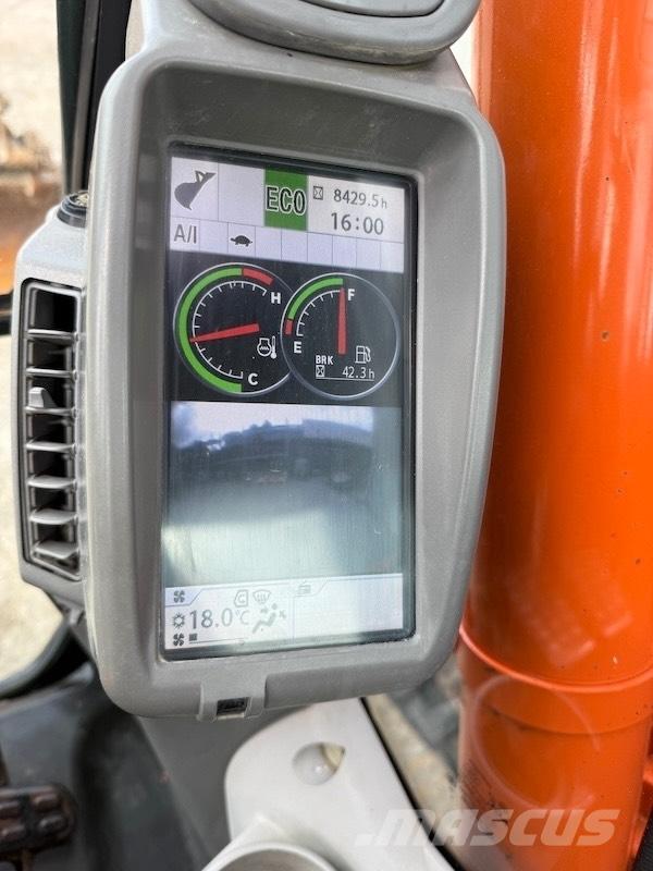 Hitachi ZX 135 US-5B Beltegraver