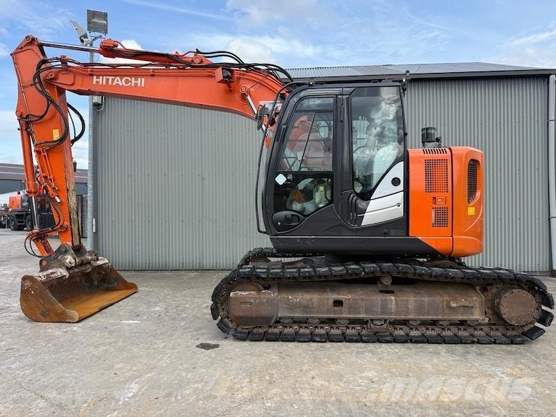 Hitachi ZX 135 US-5B Beltegraver