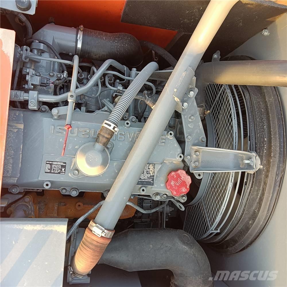 Hitachi ZX240 Beltegraver