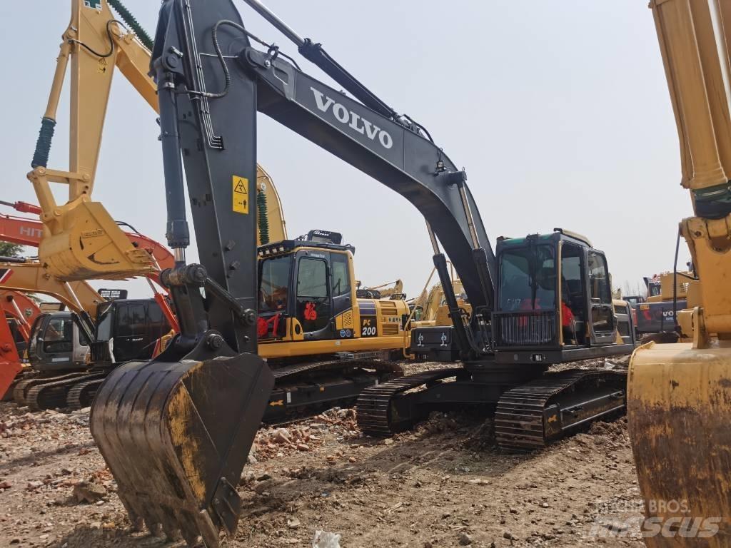 Volvo EC 240 Beltegraver