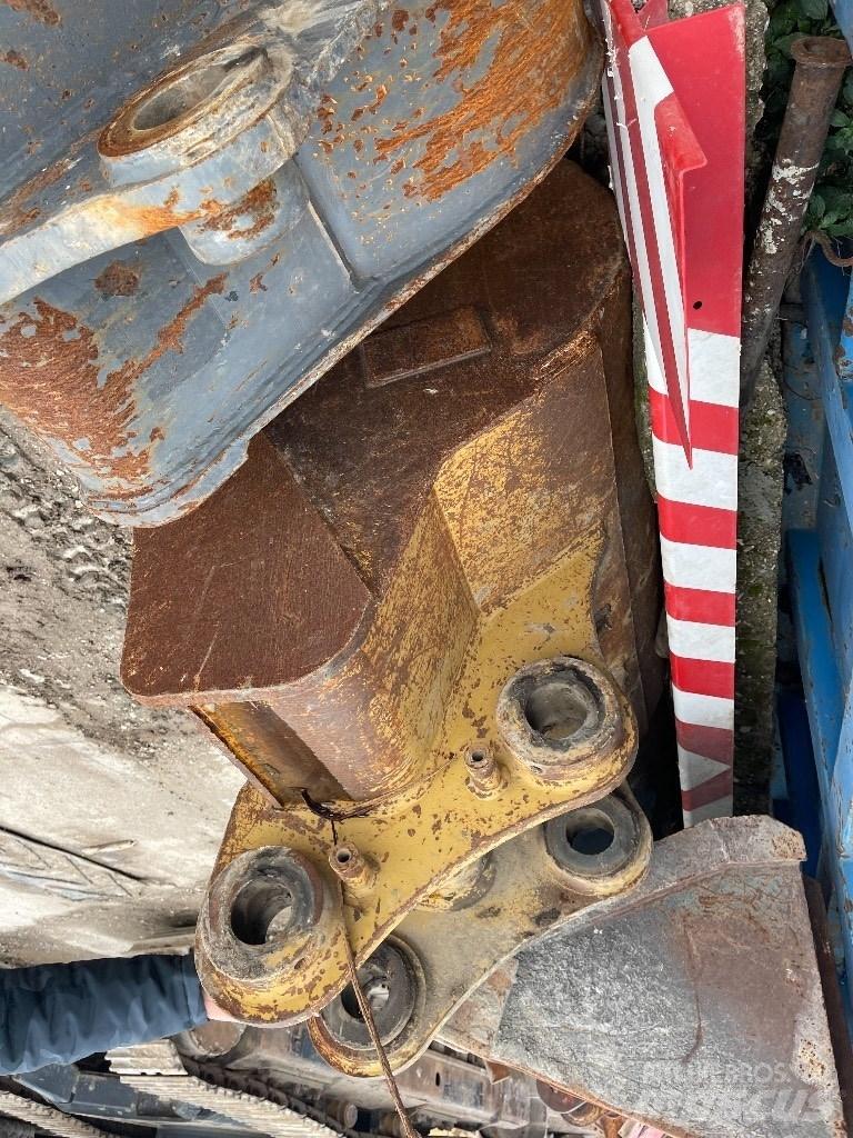 CAT 323 D Beltegraver