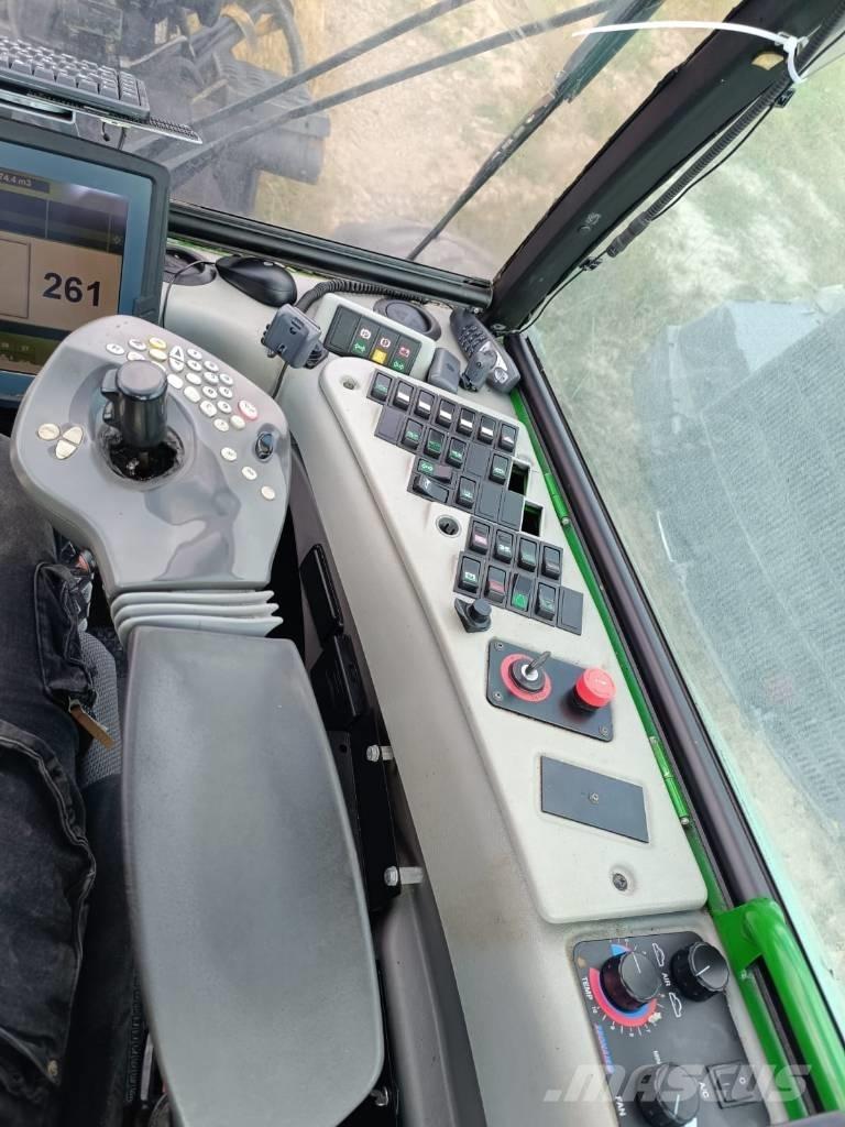 John Deere 770 D Hogstmaskiner