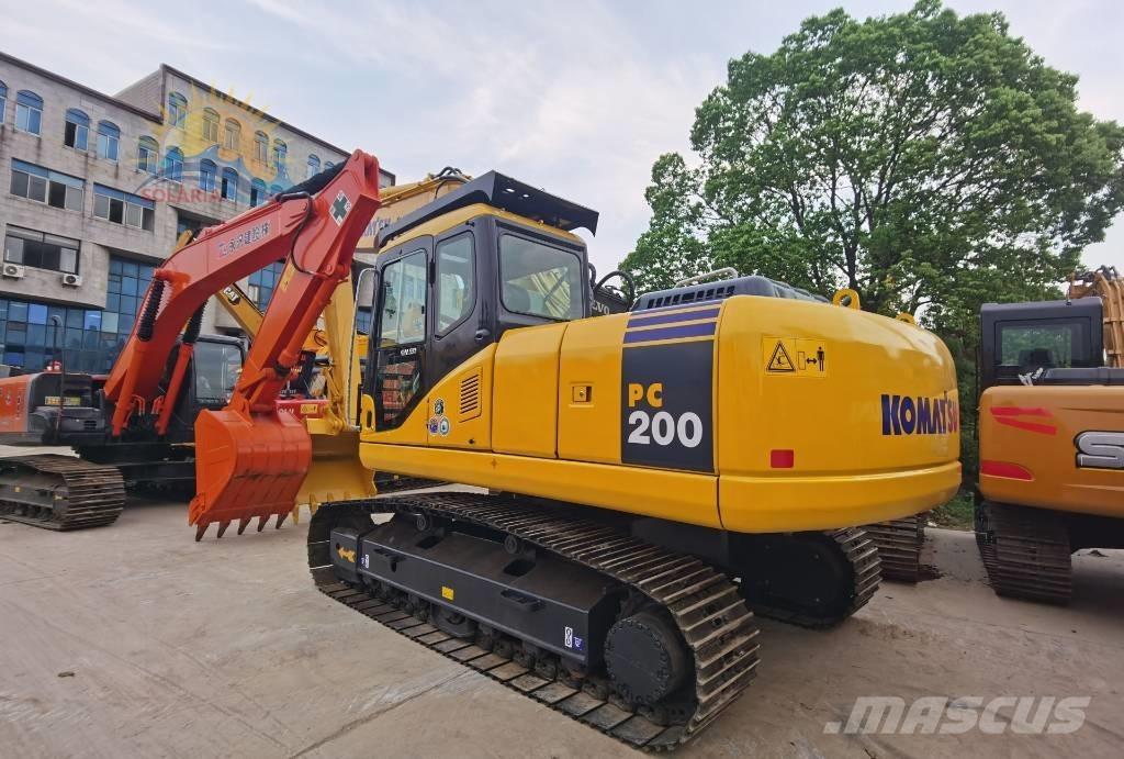 Komatsu PC 200-7 Beltegraver