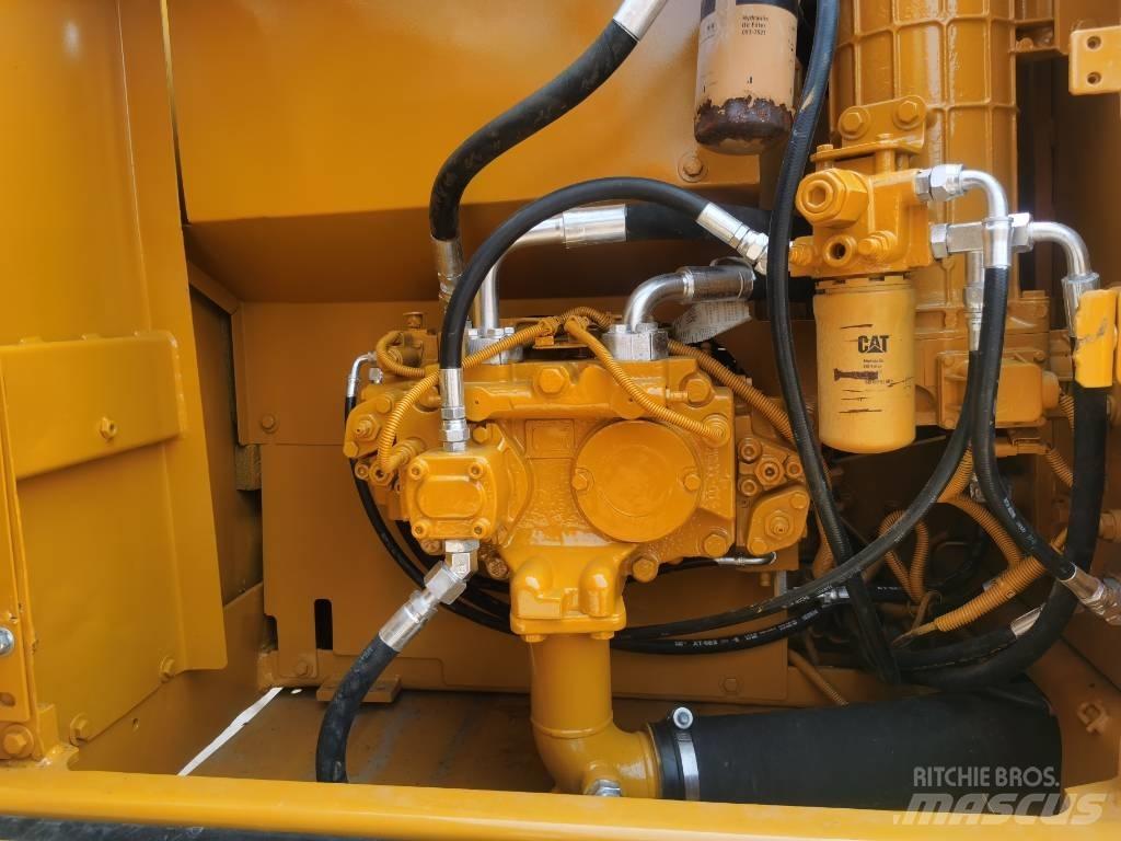 CAT 320 D Beltegraver