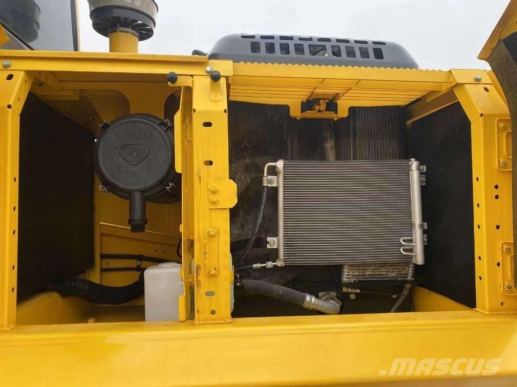 Komatsu PC 240 Beltegraver