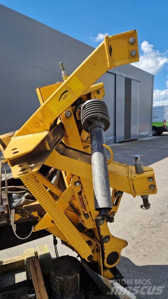 Elho NK 2800 Slåmaskiner