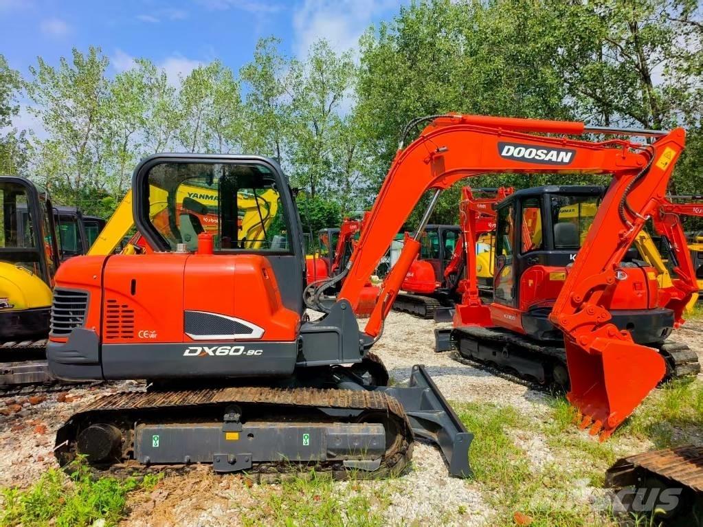 Doosan DX 60 Beltegraver