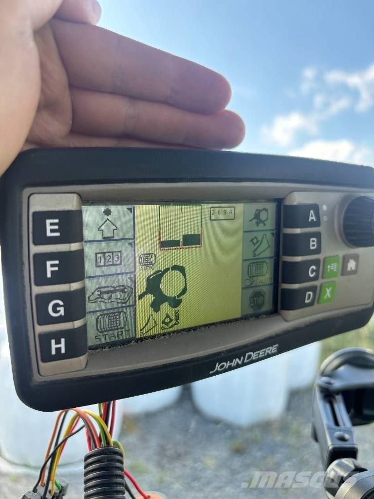 John Deere F 440 Rundballepresser