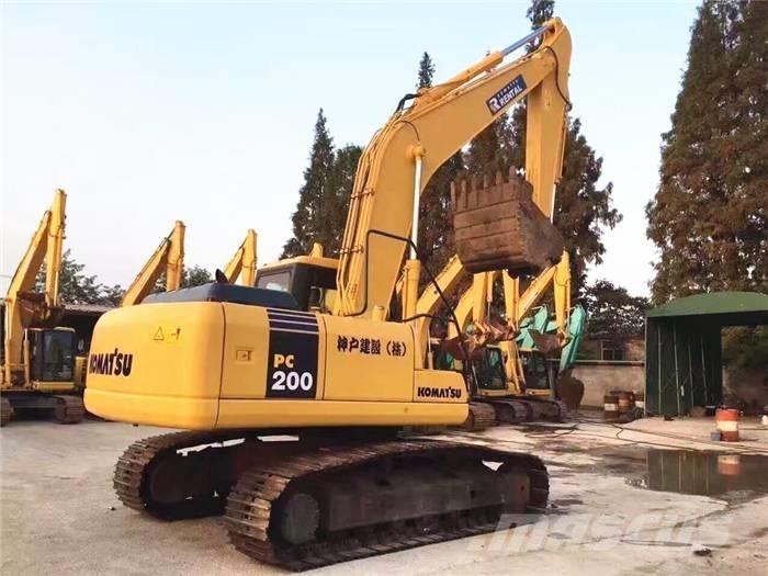 Komatsu PC 200-7 Beltegraver