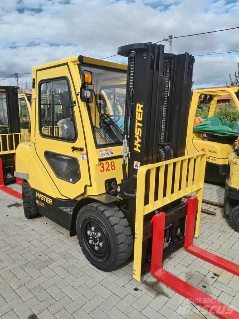 Hyster H 3.5UT Diesel Trucker