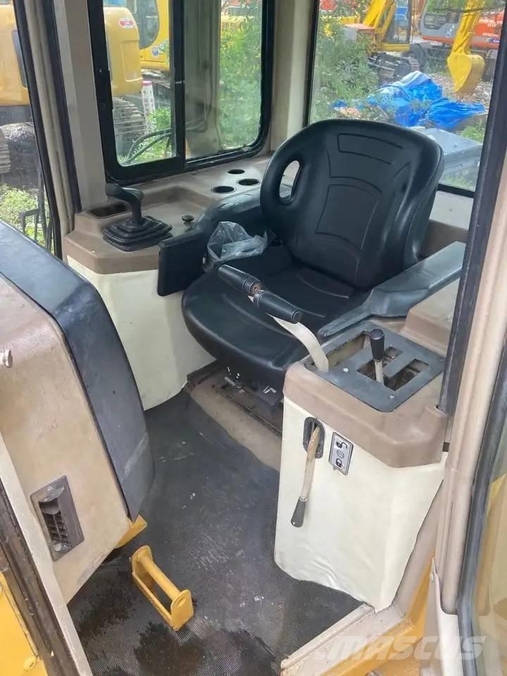 CAT D5M Dozere Beltegående