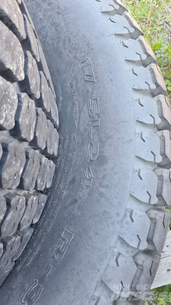 Galaxy Gräshjul Kompakttraktor tilbehør
