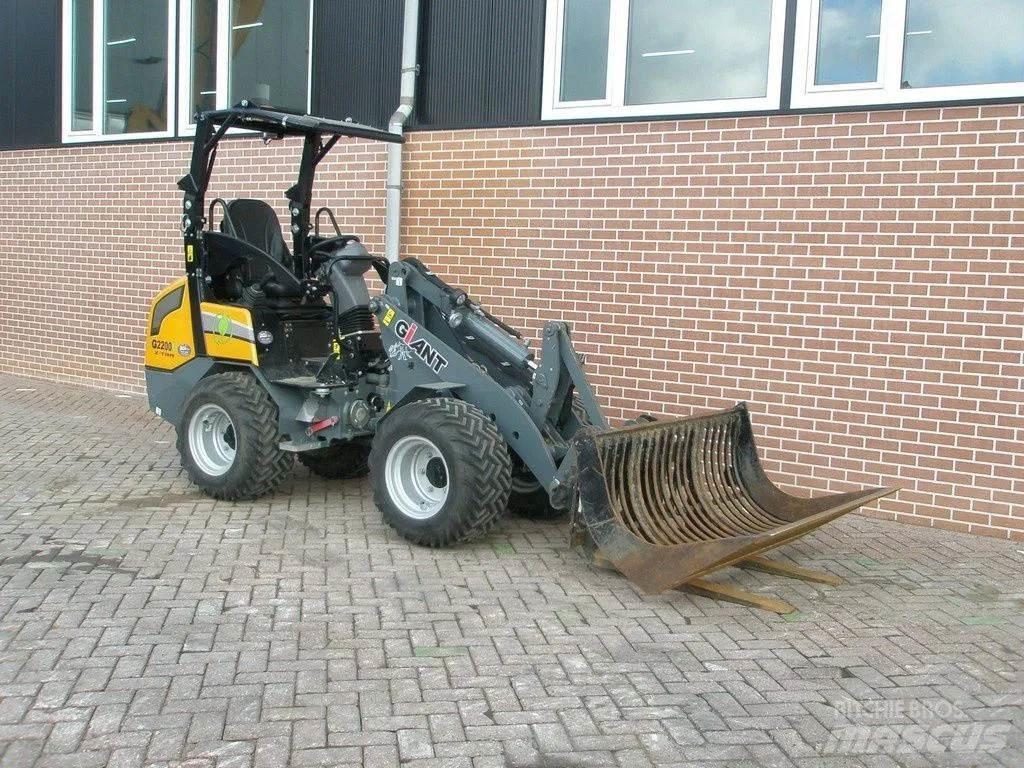 GiANT G2200E Minilastere