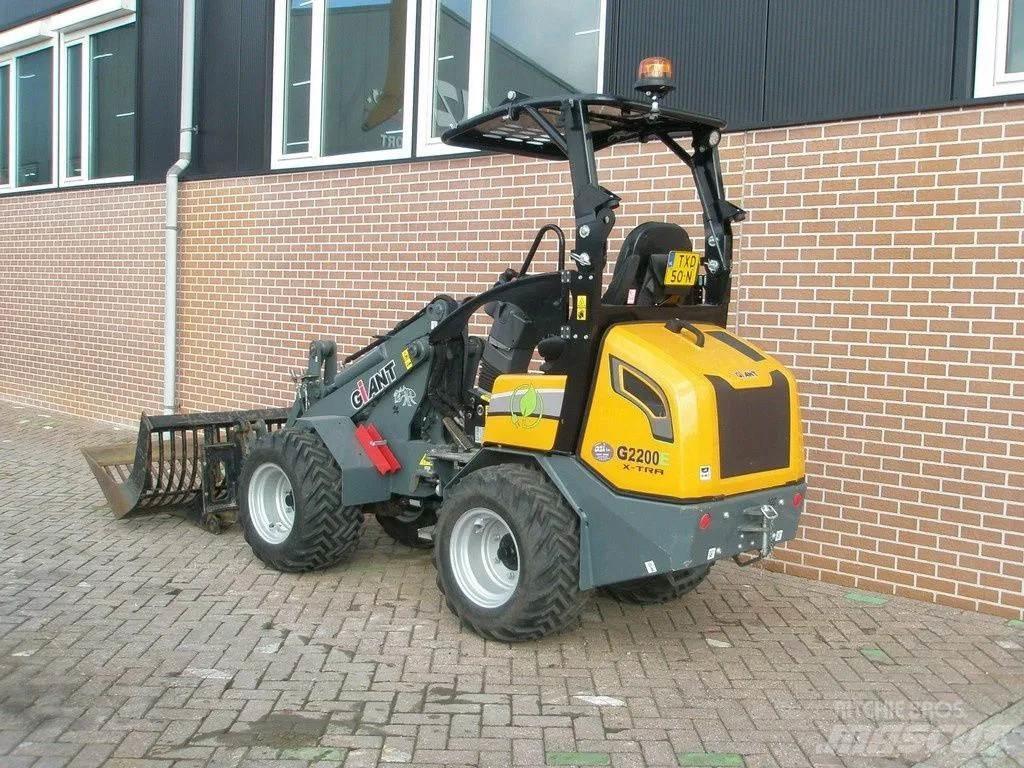 GiANT G2200E Minilastere