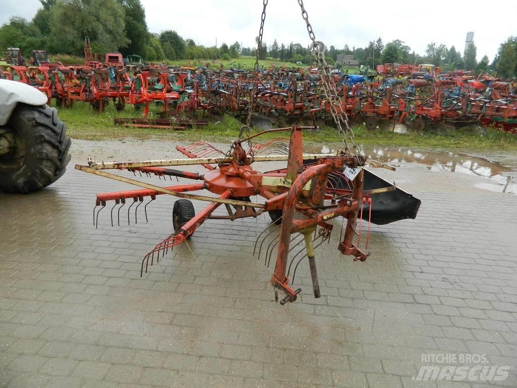 JF 400 Svanser