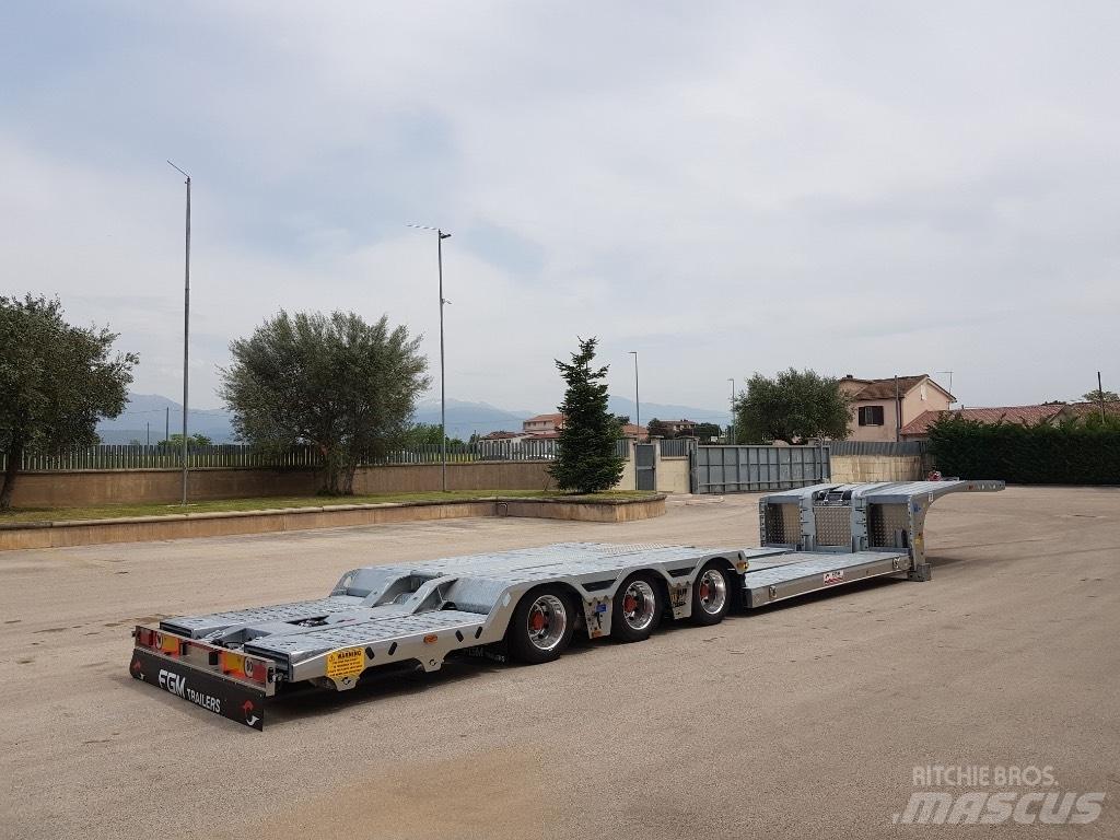 FGM 32 Planhengere semi