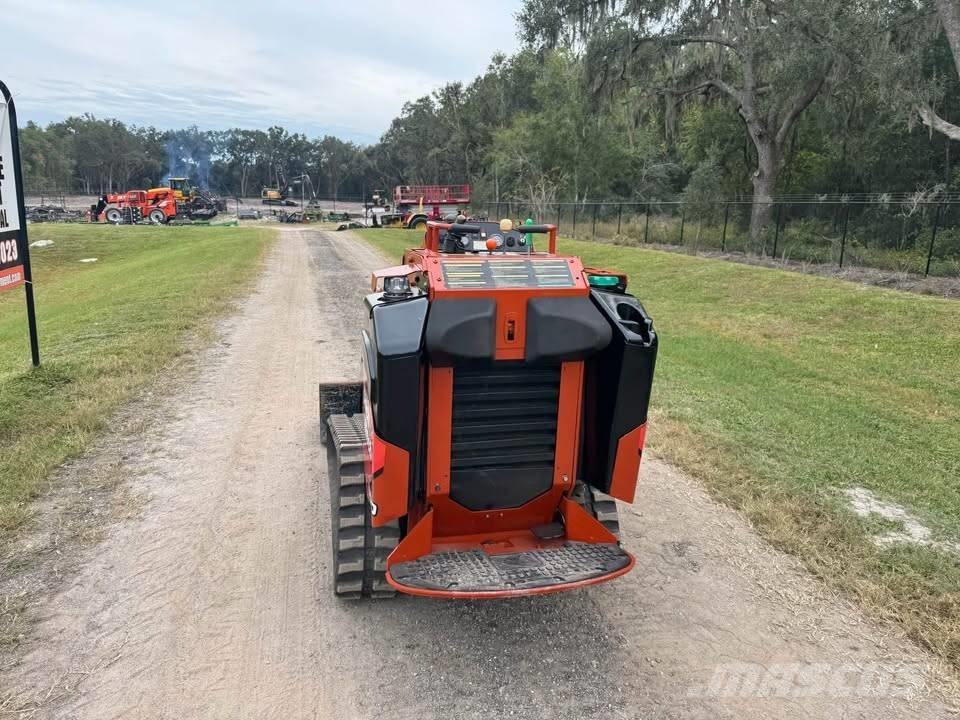Ditch Witch SK 800 Kompaktlastere
