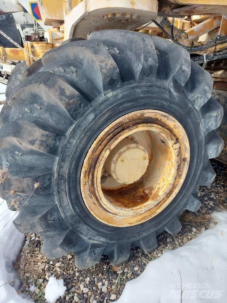 CMI RS-800 Hjullaster til komprimering