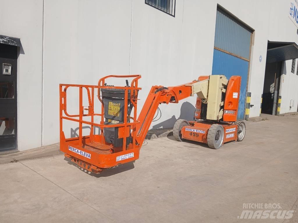 JLG E 300 AJ Leddede bomlifter
