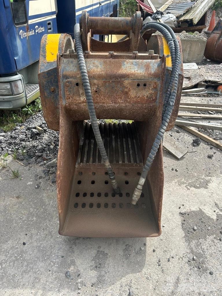 MB Crusher BF 60.1 Knuseskuffer