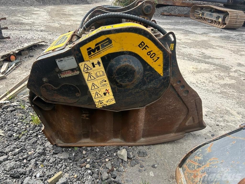 MB Crusher BF 60.1 Knuseskuffer