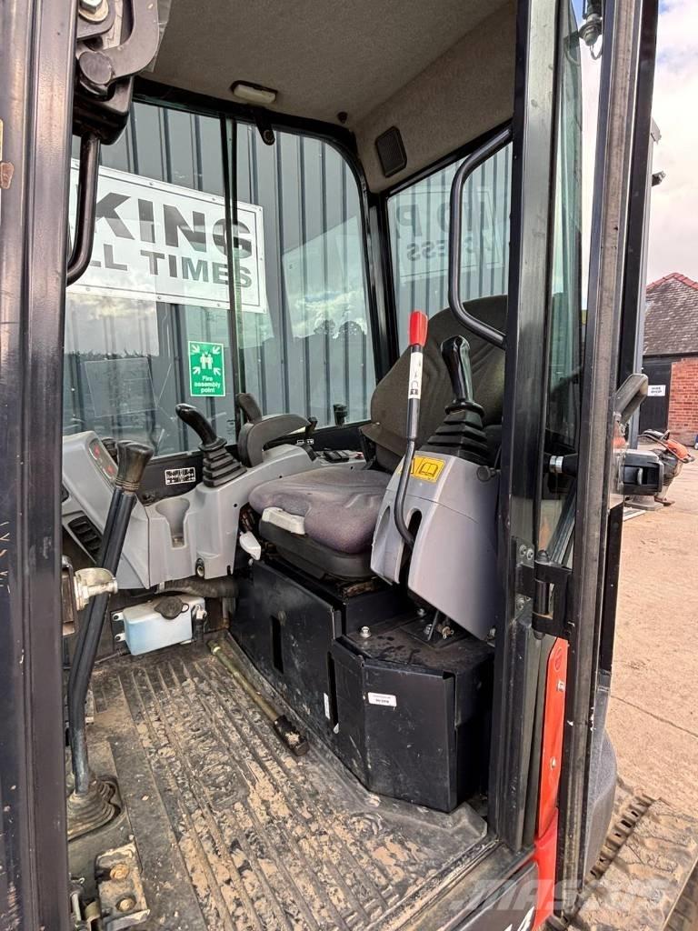 Kubota U 27 Minigravere <7t