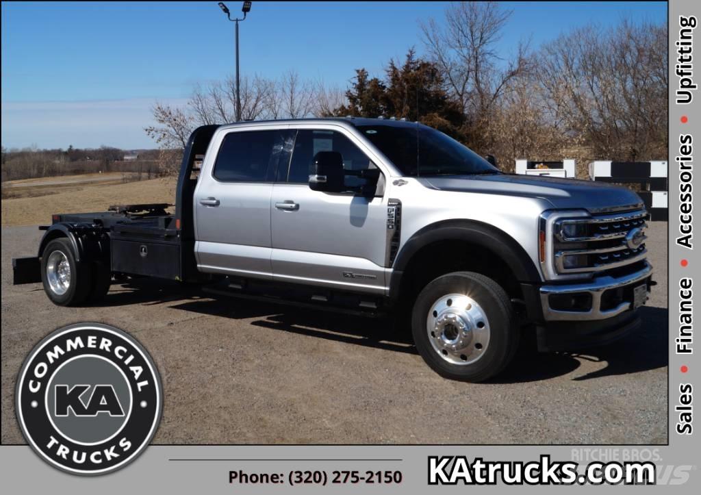 Ford F 550 SD Lariat Chassis