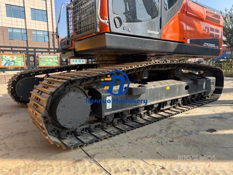Doosan DX 225 LC-9C Beltegraver