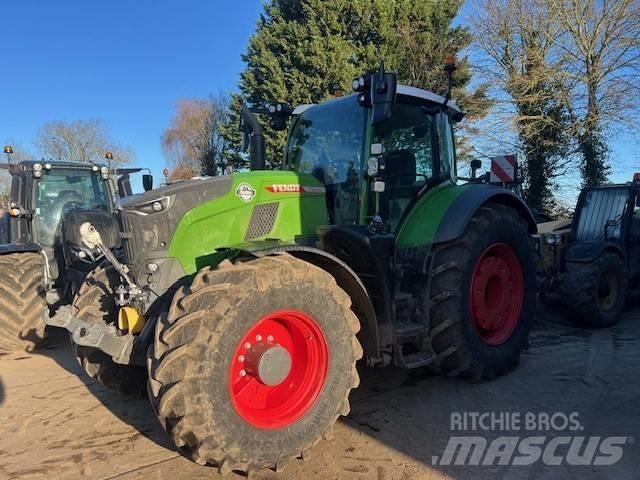 Fendt 728 Vario Gen7 Traktorer