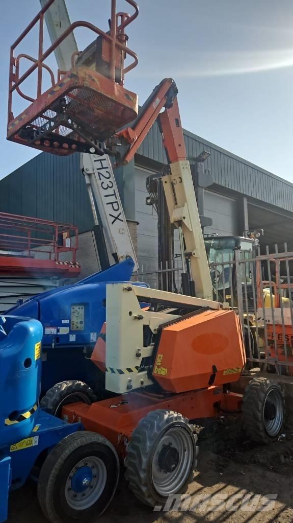 JLG 340 AJ Leddede bomlifter