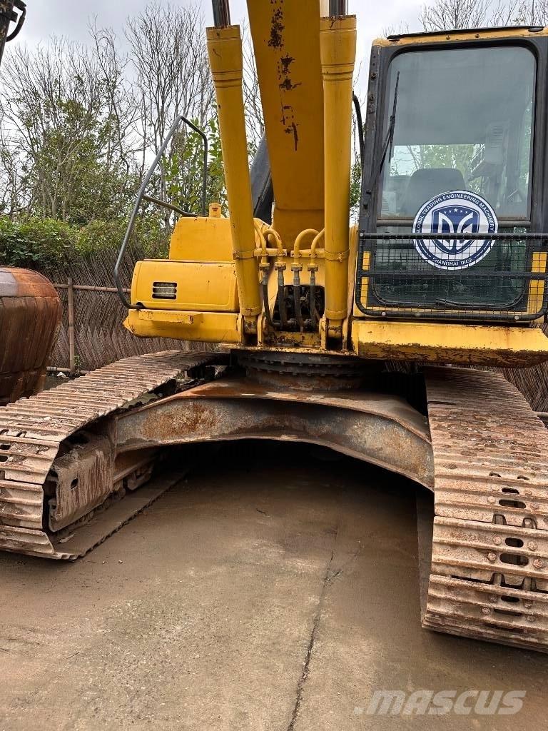 Komatsu PC 220-8 Beltegraver