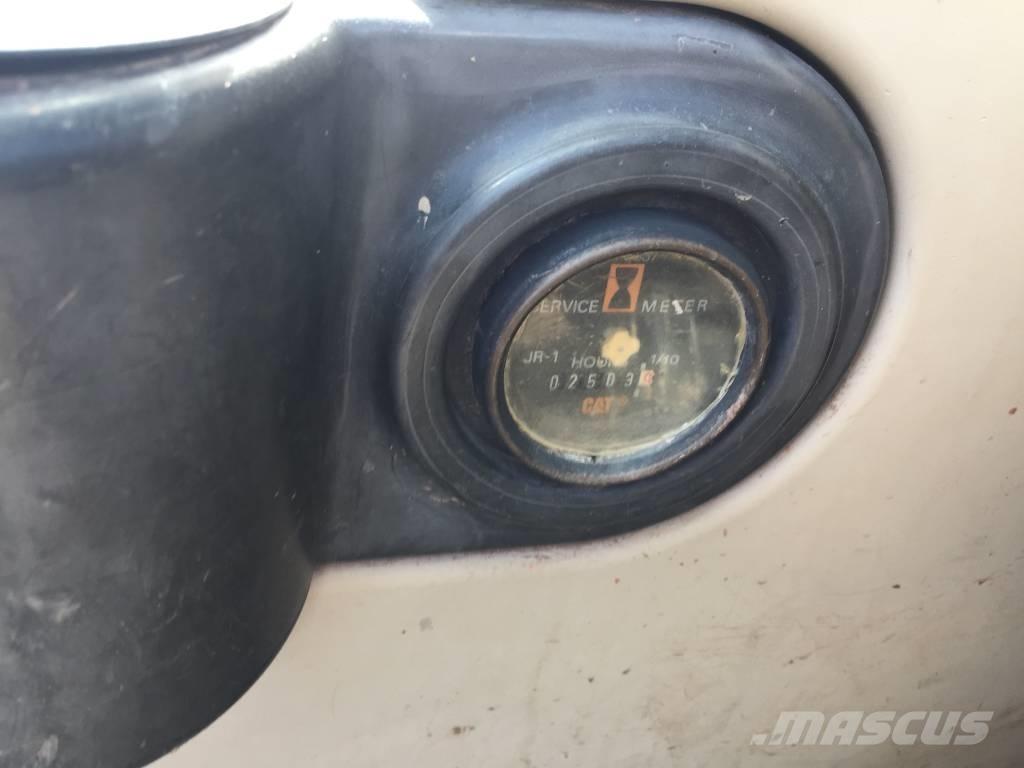 CAT 320 C Beltegraver