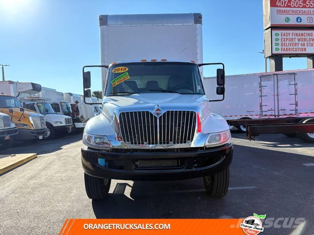 International 4300 Skapbiler